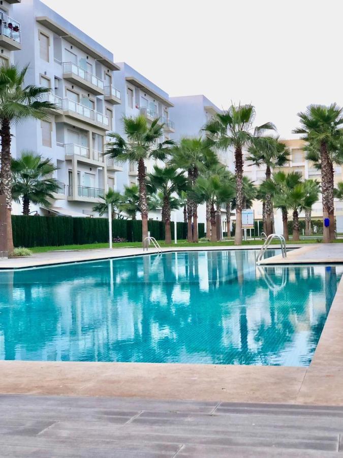 Apparemment De Luxe Vue Piscine Apartment Бузника Екстериор снимка