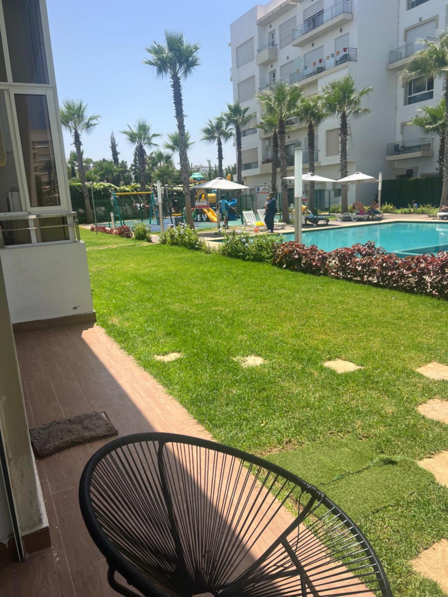 Apparemment De Luxe Vue Piscine Apartment Бузника Екстериор снимка